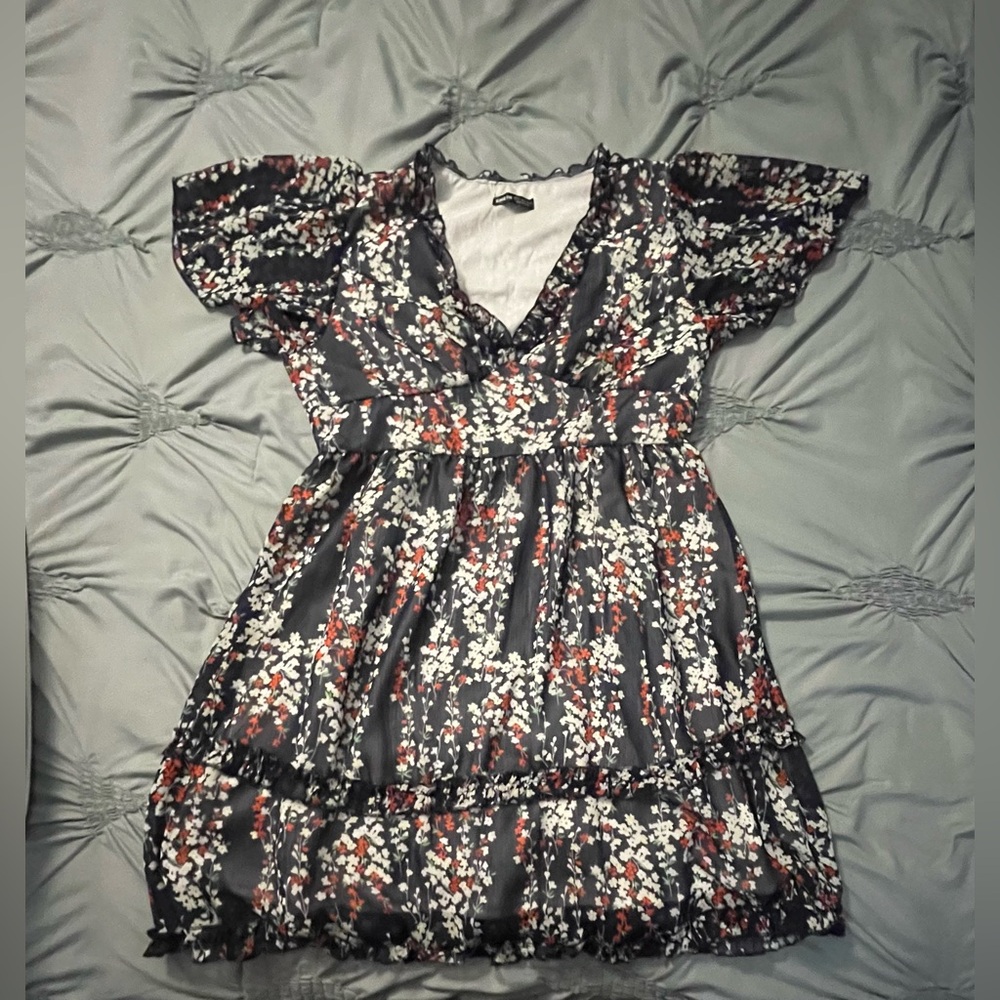 SHEIN NWOT Ditsy Floral Print Frill Trim A-Line dress